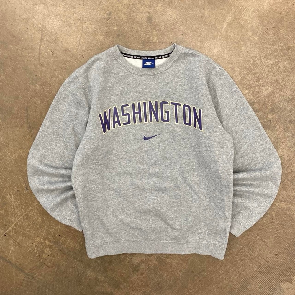Vintage University of Washington Nike Center Swoosh Huskies Sweatshirt S